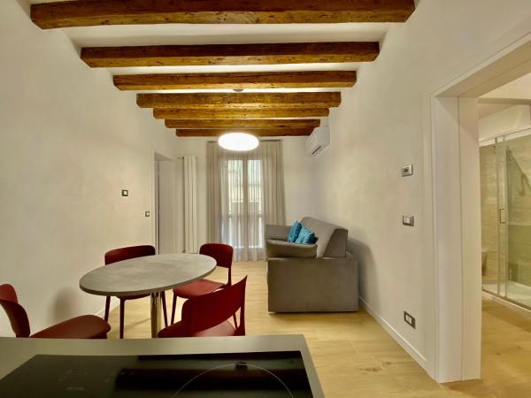 Suite House new apartments wi fi Venice island : photo 10 de la chambre appartement 1 chambre avec vue sur le canal