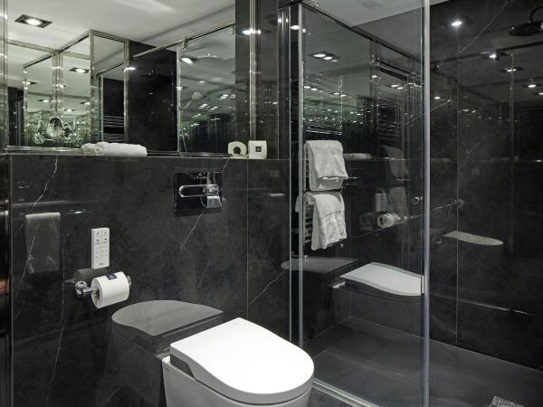 Hotel de Londres y de Inglaterra : photo 10 de la chambre petite chambre double - vue sur mer 