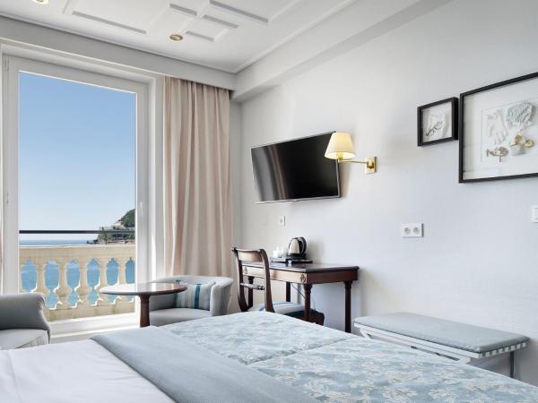 Hotel de Londres y de Inglaterra : photo 6 de la chambre petite chambre double - vue sur mer 