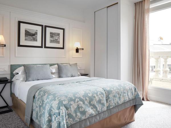 Hotel de Londres y de Inglaterra : photo 1 de la chambre petite chambre double - vue sur ville