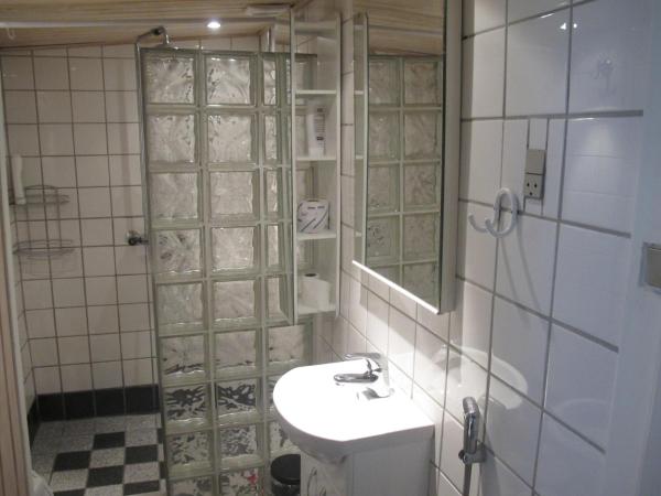 Guesthouse Sharon Aarhus : photo 8 de la chambre suite