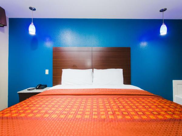 Home Place Inn : photo 4 de la chambre chambre lit king-size avec baignoire spa - fumeurs