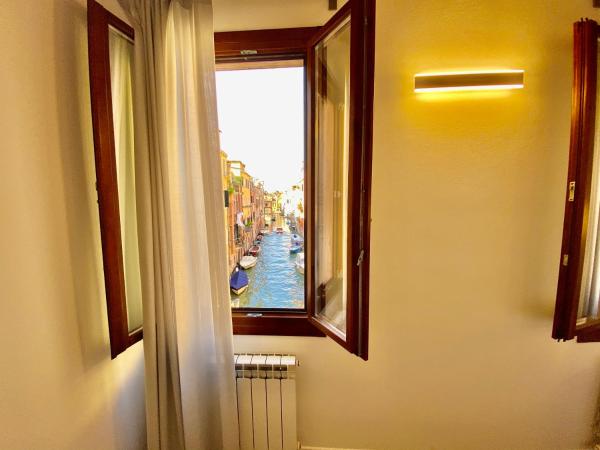 Suite House new apartments wi fi Venice island : photo 8 de la chambre appartement 1 chambre avec vue sur le canal