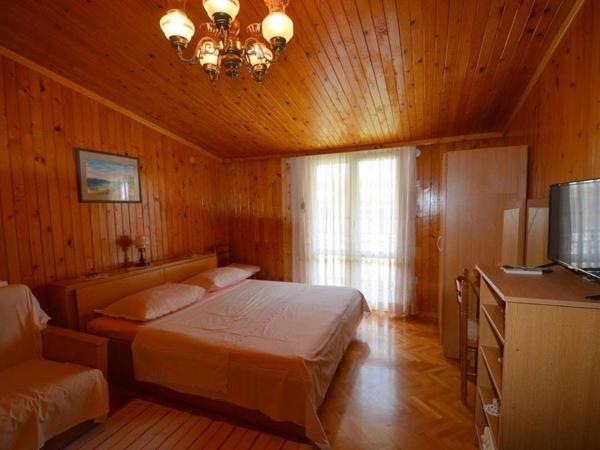 Apartman Ivana : photo 2 de la chambre chambre double avec salle de bains privative