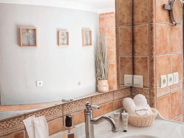 Jardines De La Reina Boutique Bed & Breakfast : photo 1 de la chambre chambre double avec patio