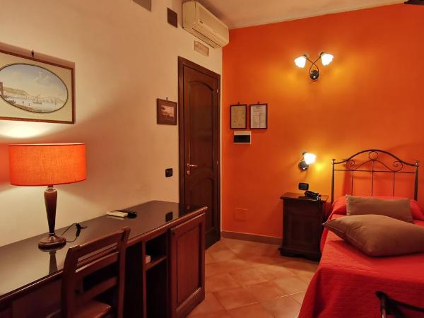 Hotel Neapolis : photo 6 de la chambre chambre simple