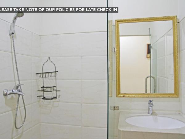 Kemang Eleven : photo 4 de la chambre petite chambre double