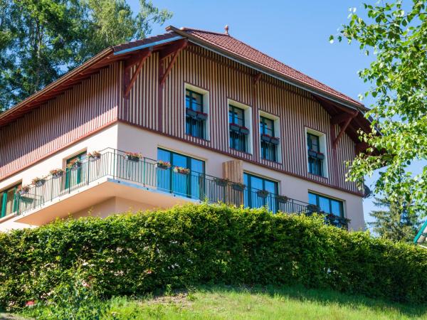 Le Manoir Au Lac : photo 10 de la chambre appartement 2 chambres (4 adultes) « jonquille » - vue sur lac