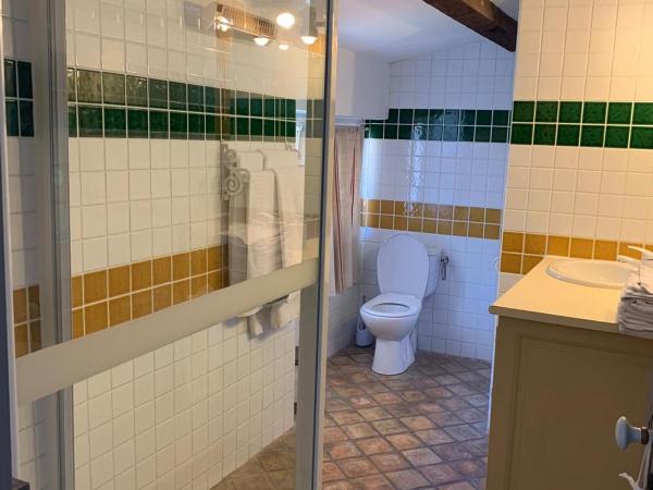 Bastide Sainte Agnès : photo 7 de la chambre chambre triple avec salle de bains privative