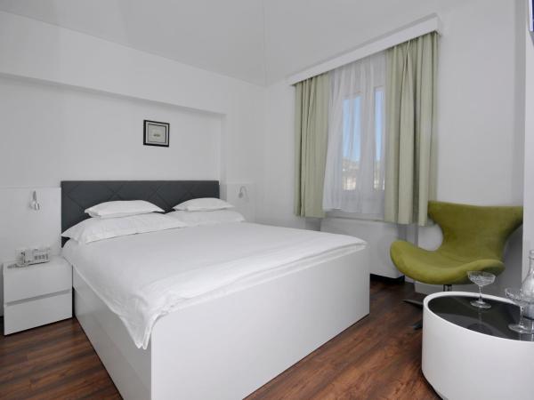 Heritage Hotel Vila Sikaa : photo 6 de la chambre chambre double - vue sur mer