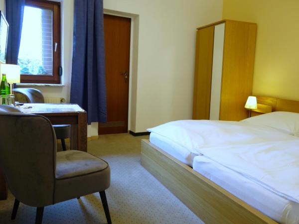 Pension am Helenenwall : photo 6 de la chambre chambre double ou lits jumeaux