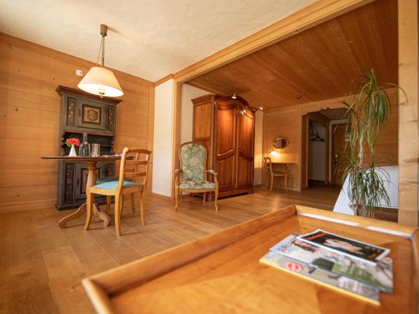 Hotel Alpenrose mit Gourmet-Restaurant Azalée : photo 8 de la chambre chambre double deluxe
