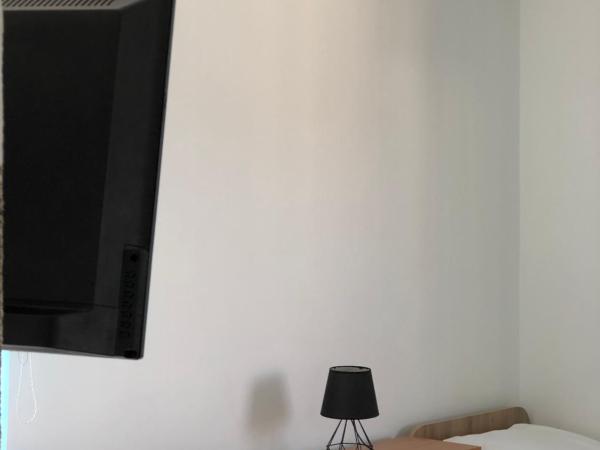 Dom Wczasowy Oliwia : photo 6 de la chambre chambre triple avec salle de bains privative