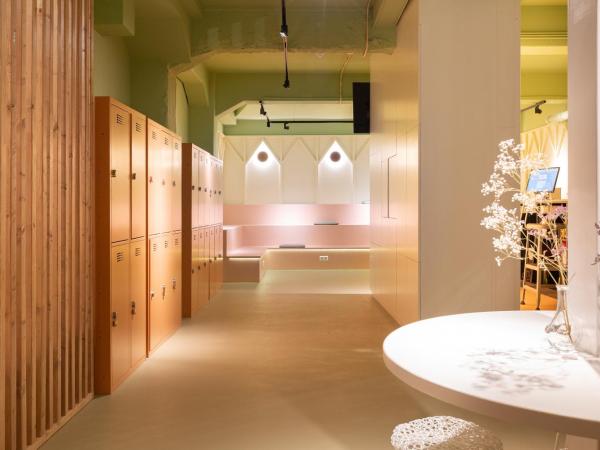 Pink Flamingo Boutique Hostel : photo 10 de la chambre chambre familiale avec salle de bains privative