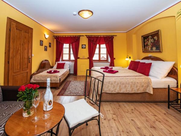 Ubytování u BÍLÉ PANÍ : photo 1 de la chambre chambre triple