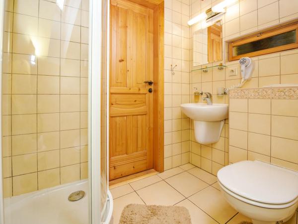 Ubytování u BÍLÉ PANÍ : photo 6 de la chambre chambre double mansardée avec balcon