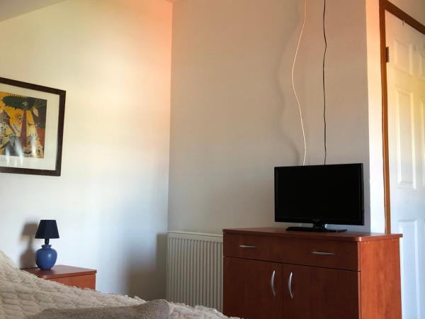Dom Wczasowy Oliwia : photo 7 de la chambre chambre double avec salle de bains privative
