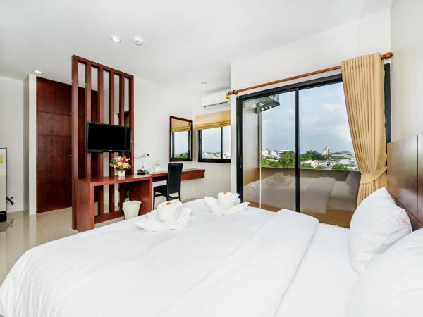 The Topaz Residence Phuket Town : photo 5 de la chambre chambre double deluxe