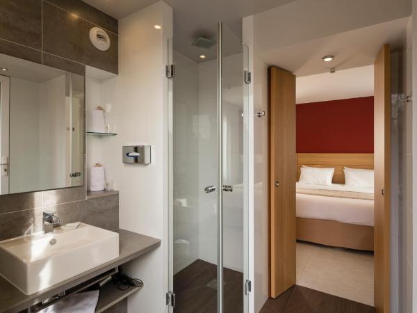 Best Western Plus Le Lavarin : photo 10 de la chambre chambre exécutive avec terrasse