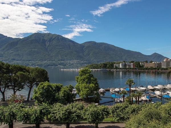 Hotel Lago Maggiore - Welcome! : photo 7 de la chambre chambre double panorama - vue sur lac