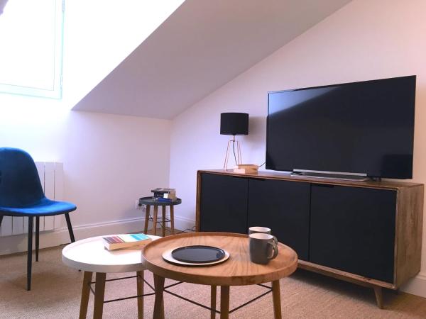 Les Tourelles : photo 1 de la chambre suite 2 chambres