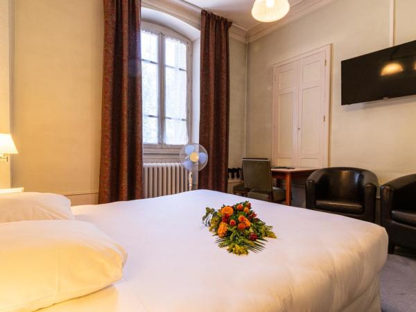 Hôtel des Bains : photo 2 de la chambre chambre double ou lits jumeaux