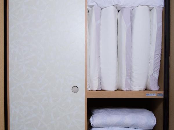 Guest House Wagokoro : photo 5 de la chambre chambre supérieure de style japonais - vue sur jardin