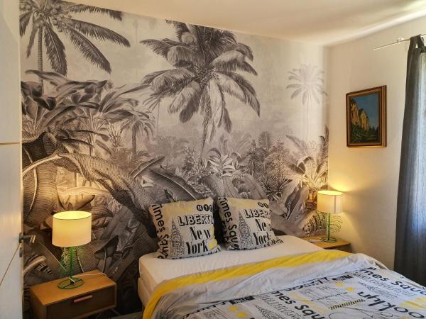 K.N.C.1601 : photo 1 de la chambre chambre double avec salle de bains privative