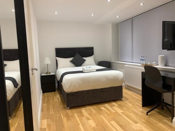 Greenwich Stay : photo 10 de la chambre chambre double avec salle de bains privative