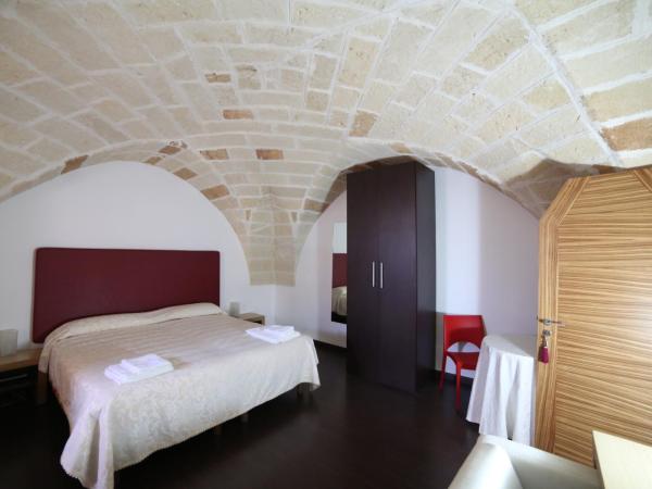 Bed & Breakfast Idomeneo 63 : photo 3 de la chambre chambre quadruple