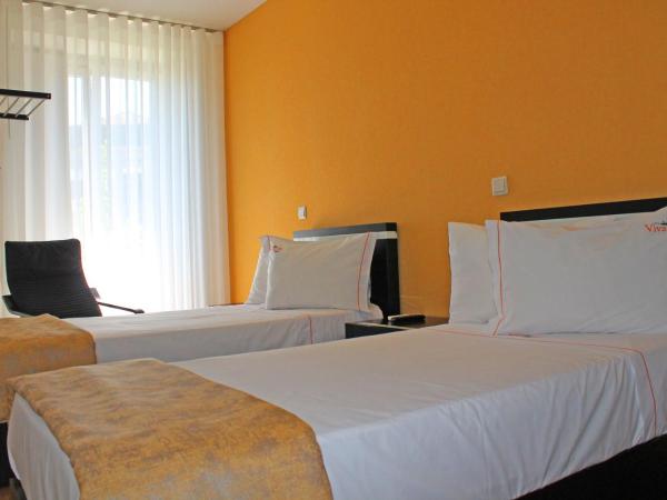 Vivacity Porto - Rooms & Apartments : photo 2 de la chambre chambre double ou lits jumeaux supérieure avec balcon