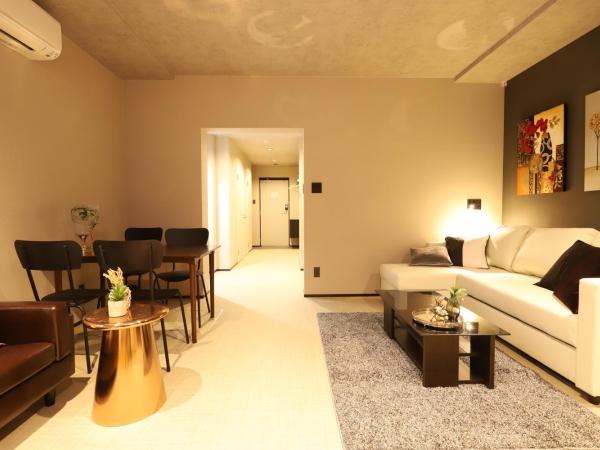 Uchi Living Stay AOZORA : photo 5 de la chambre chambre familiale avec douche 