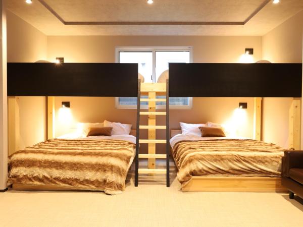 Uchi Living Stay AOZORA : photo 4 de la chambre chambre familiale avec douche 