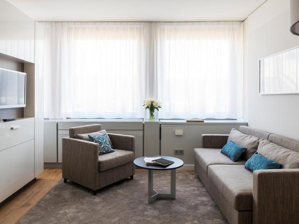 Brera Serviced Apartments Frankfurt Oper : photo 4 de la chambre appartement incroyable avec cuisine