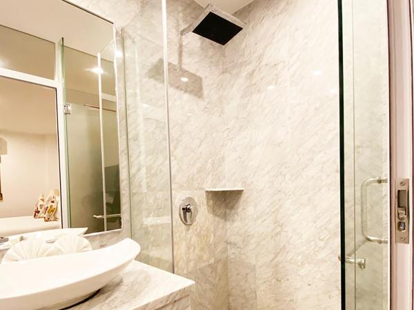 Heeren Straits Hotel : photo 9 de la chambre junior room (no window)