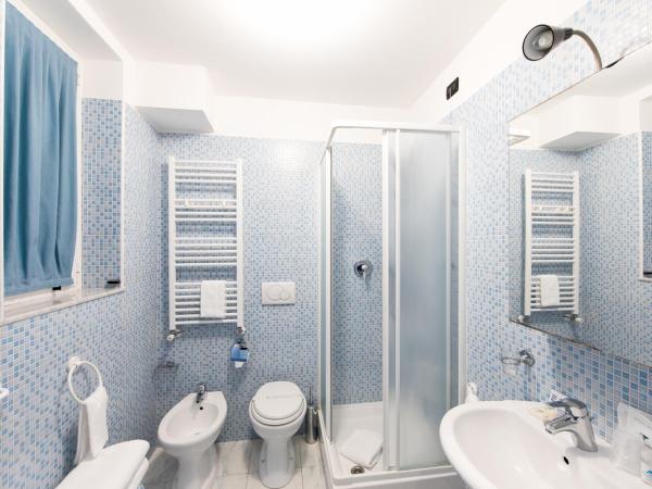 Hotel Tirreno : photo 2 de la chambre chambre double avec kitchenette - annexe