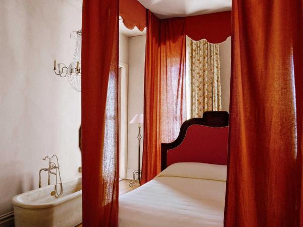 Hotel Peter and Paul, an Ash Hotel : photo 1 de la chambre hébergement rector’s repose