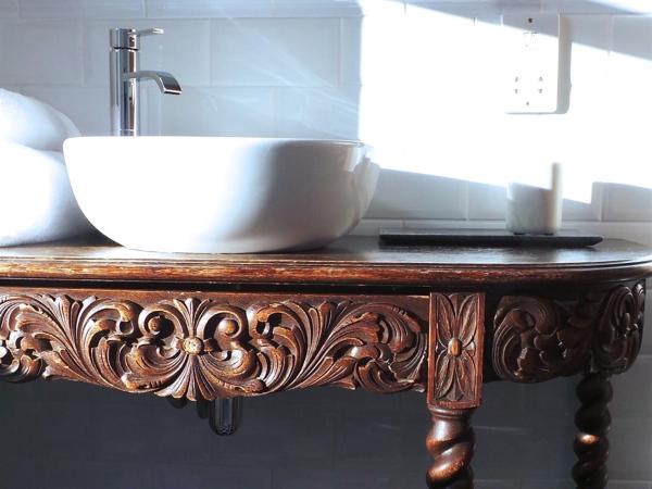 Antler Guest House : photo 3 de la chambre chambre lit king-size