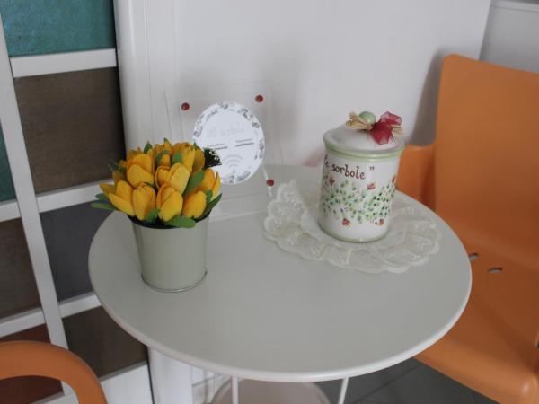 Le Sorbole : photo 3 de la chambre studio avec vue sur jardin