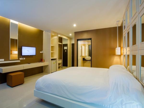 Naka Residence : photo 5 de la chambre chambre deluxe double ou lits jumeaux