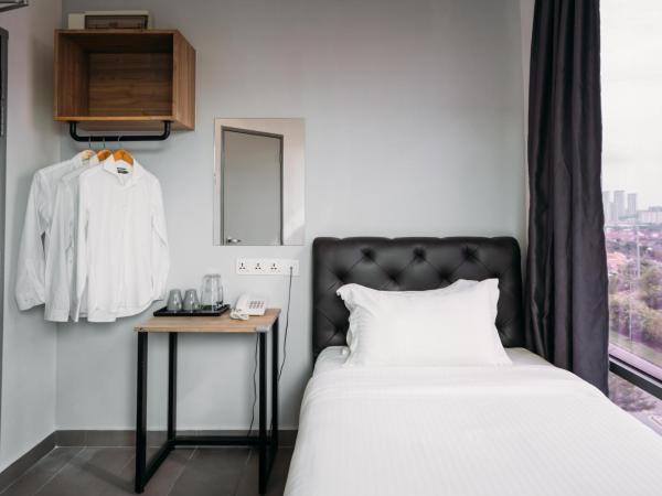 B Lot Hotel : photo 6 de la chambre chambre simple standard