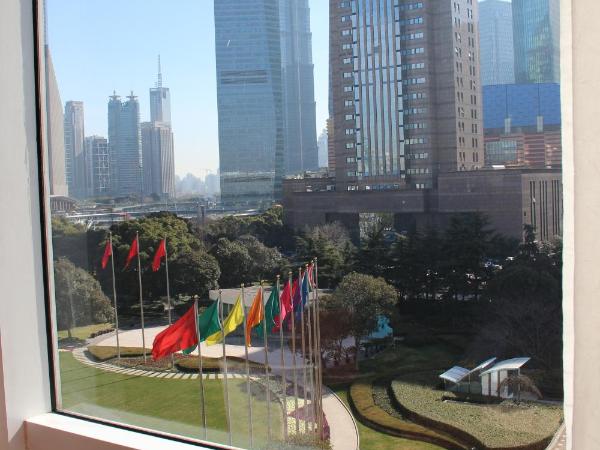 Oriental Riverside Bund View Hotel (Shanghai International Convention Center) : photo 4 de la chambre chambre lits jumeaux supérieure - vue sur jardin
