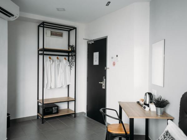 B Lot Hotel : photo 7 de la chambre chambre lit king-size deluxe