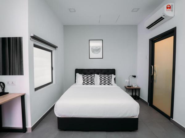 B Lot Hotel : photo 4 de la chambre grande chambre double