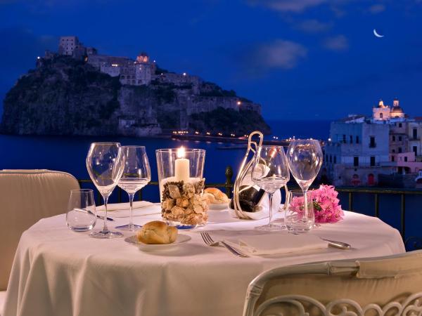 Miramare E Castello : photo 4 de la chambre chambre double ou lits jumeaux classique