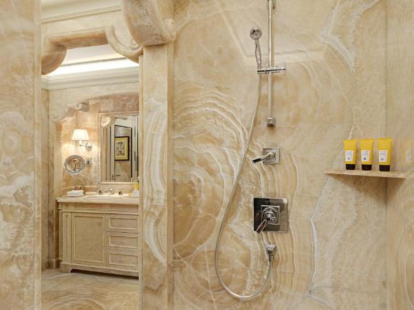 Çırağan Palace Kempinski Istanbul : photo 3 de la chambre suite haseki sultan
