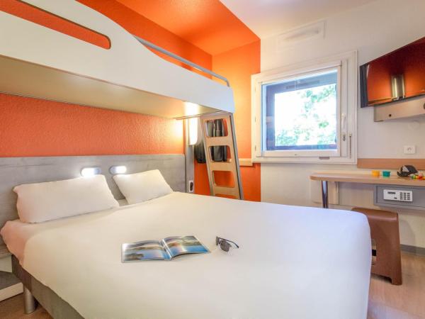 Ibis Budget Marseille Timone : photo 1 de la chambre chambre triple