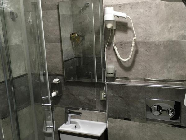 Petrol-İş İstanbul Misafirhanesi : photo 10 de la chambre chambre simple