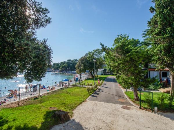 Centinera Resort : photo 3 de la chambre mobile home