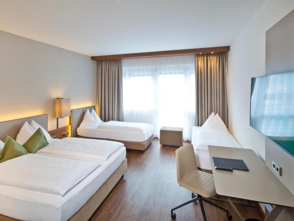 Hotel Penz West : photo 1 de la chambre family room (2 adults + 2 children max. age 15)